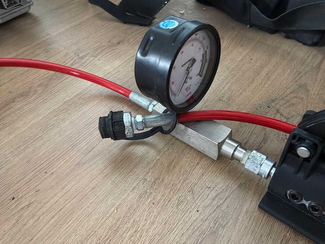 Enerpac hydraulische handpomp - afbeelding 4 van  4