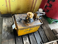 Enerpac hydraulische handpomp - afbeelding 1 van  3