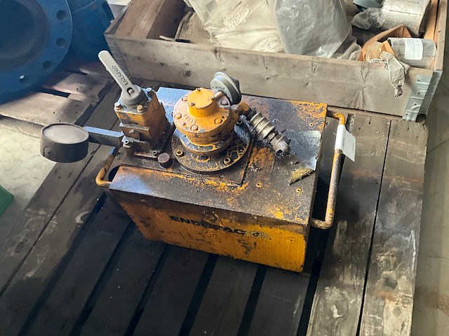 Enerpac hydraulische handpomp - afbeelding 2 van  3
