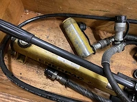 Enerpac p392 hydraulische handpomp - afbeelding 5 van  5