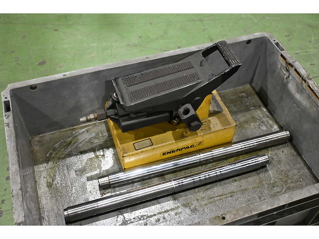 Enerpac pa1150 hydraulische buigmachine - afbeelding 2 van  5