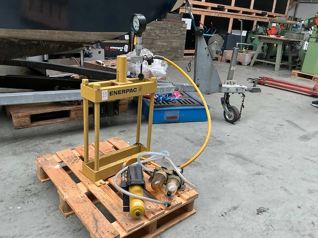 Enerpac persmachine - afbeelding 1 van  6