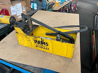 Enerpac rc2510 hydraulische handpomp - afbeelding 1 van  5