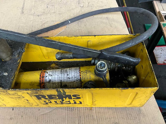 Enerpac rc2510 hydraulische handpomp - afbeelding 3 van  5
