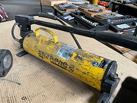 Enerpac ultimate hydraulische handpomp - afbeelding 4 van  7