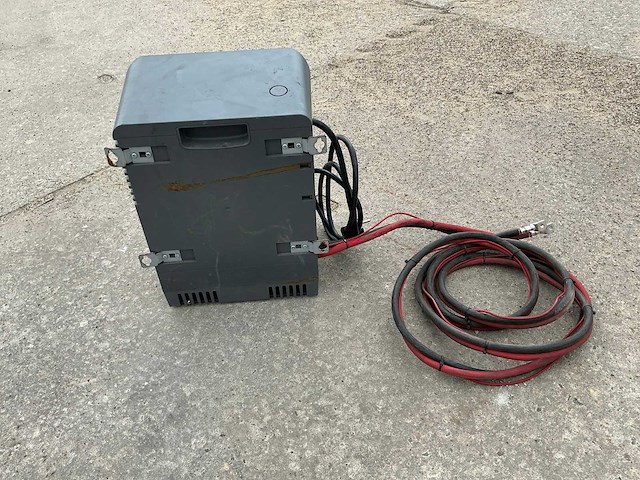 Enersys cc210x acculader - afbeelding 8 van  11