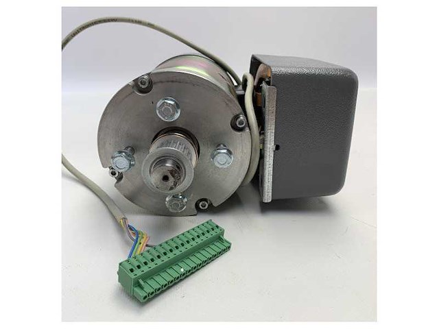 Engbo xforce xf60 60 kgf bowthrester including relais 24v - 900-00102 - afbeelding 3 van  11