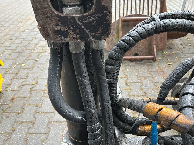 Engcon draaikantelstuk met gripper s45 - afbeelding 19 van  20