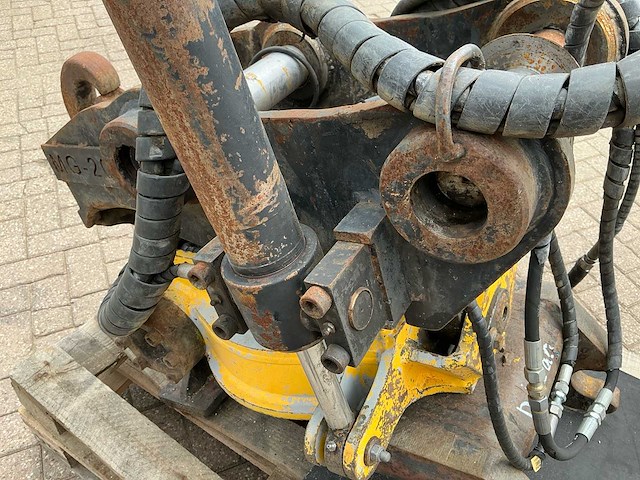 Engcon ec 15 draaikantelstuk s1 conector - afbeelding 6 van  15