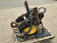 Engcon ec 15 draaikantelstuk s1 conector - afbeelding 10 van  15