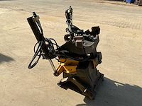 Engcon ec20 cw300w tiltrotator - afbeelding 21 van  26