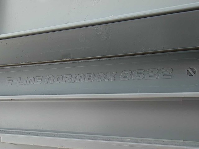 Engels - e-line normbox 8622 - magazijnbak (16x) met sluiting - afbeelding 5 van  7