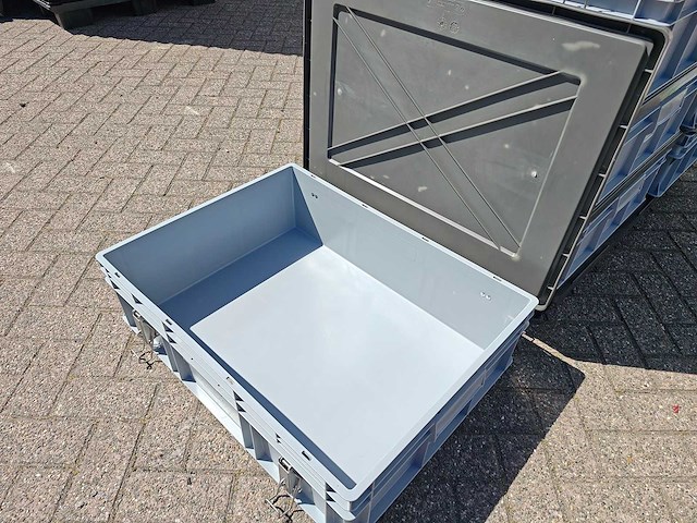 Engels - e-line normbox 8622 - magazijnbak (16x) met sluiting - afbeelding 6 van  7