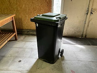 Engels afvalcontainer - afbeelding 1 van  5