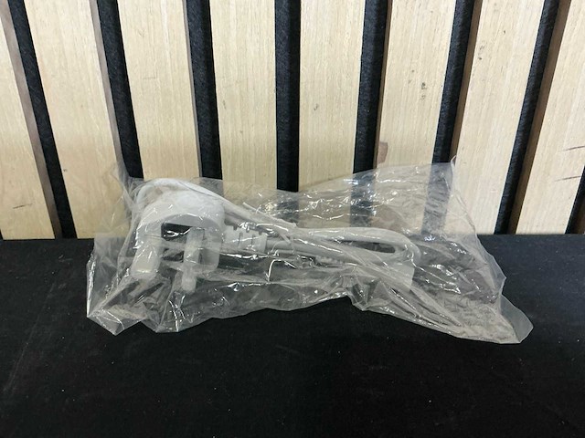 Engelse stekker (70x) - afbeelding 1 van  4