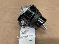 Engine mount rear - afbeelding 1 van  2