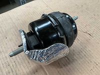 Engine mount - afbeelding 1 van  4