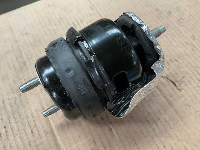 Engine mount - afbeelding 2 van  4