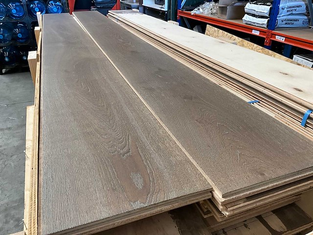 Engineered plank - europese eik - houten vloer 85m2 - afbeelding 3 van  5