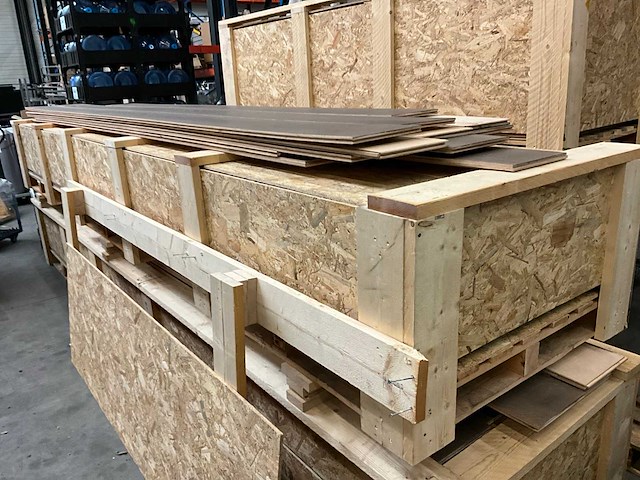 Engineered plank - europese eik - houten vloer 95m2 - afbeelding 1 van  1