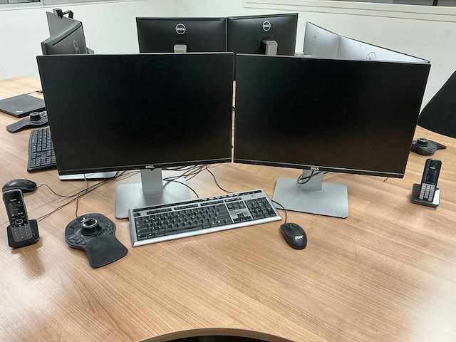 Engineering pc opstelling (4x) - afbeelding 11 van  18