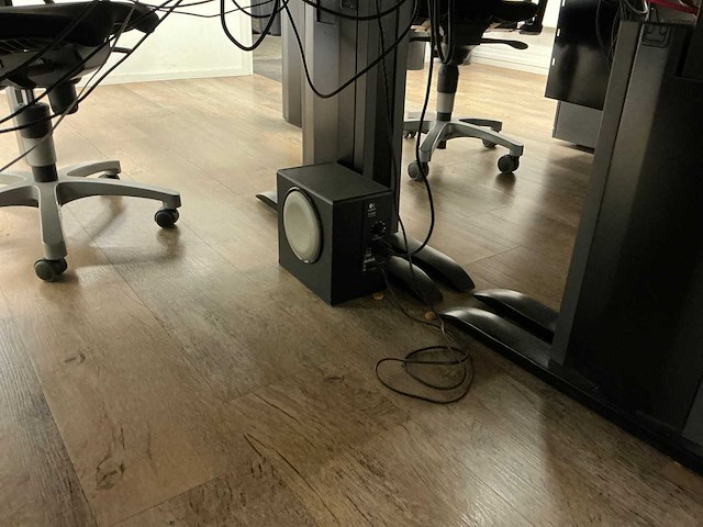 Engineering pc opstelling (4x) - afbeelding 18 van  18