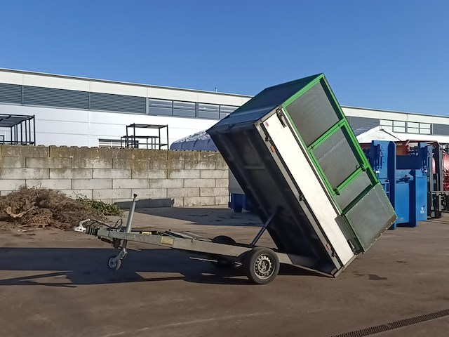 Enkelas kipper aanhanger, hapert, 2013 - afbeelding 11 van  23