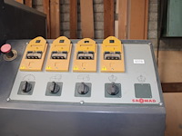 Enkele pennenbank saomad utp150/6 met kast met hulpstukken. bouwjaar 1998. 400v. let op: exclusief stofafzu... - afbeelding 3 van  7