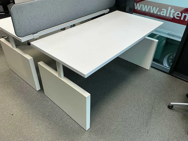 Enkelzijdig bureau - afbeelding 1 van  3
