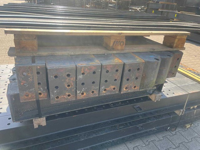 Enkelzijdige draagarmstelling 16x32 - afbeelding 15 van  18