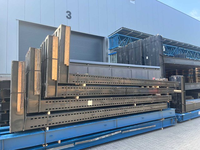 Enkelzijdige draagarmstelling 4x8 - afbeelding 4 van  7