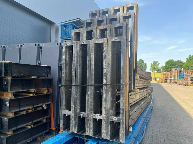 Enkelzijdige draagarmstelling 4x8 - afbeelding 6 van  7