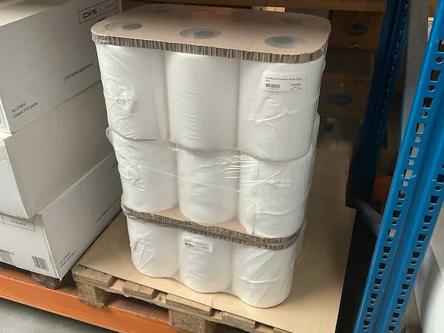 Enmotion 140mtr handdoekrol 2-laags (18x) - afbeelding 1 van  2