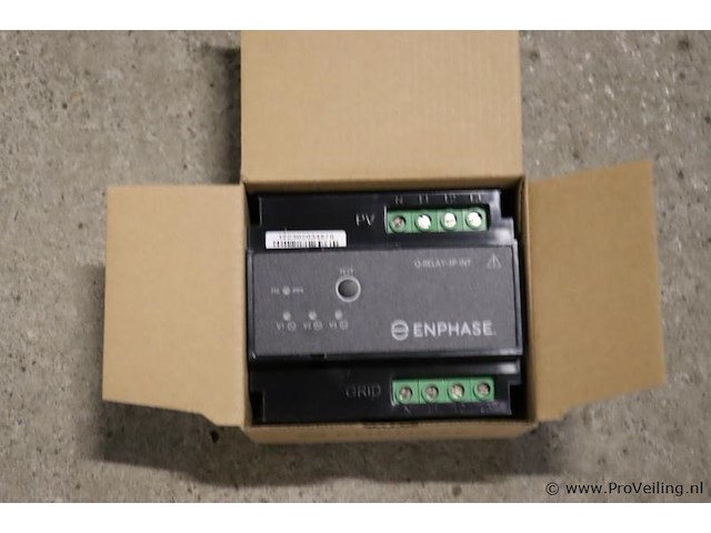 Enphase iq driefasen ontkoppelingsrelais q-relay-3p-int 860-00154 - afbeelding 2 van  4