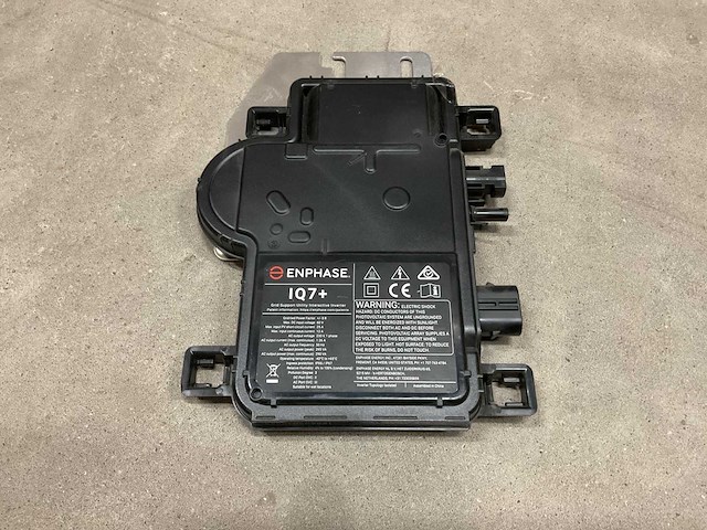Enphase iq7+ micro-omvormer - afbeelding 1 van  1