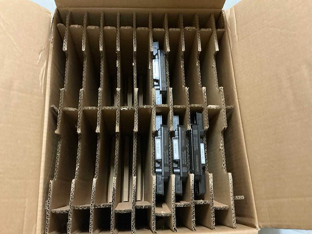 Enphase iq7a micro-inverters (4x) - afbeelding 2 van  3