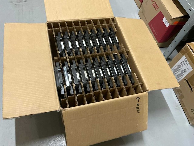 Enphase iq7plus micro-inverter (19x) - afbeelding 1 van  3