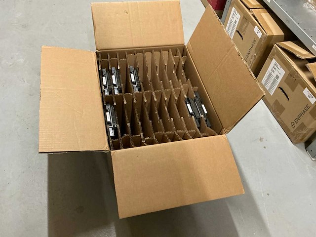 Enphase iq7plus micro-inverter (6x) - afbeelding 1 van  3