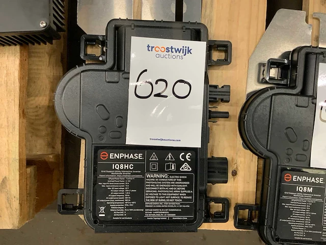 Enphase iq8hc micro omvormer - afbeelding 1 van  2