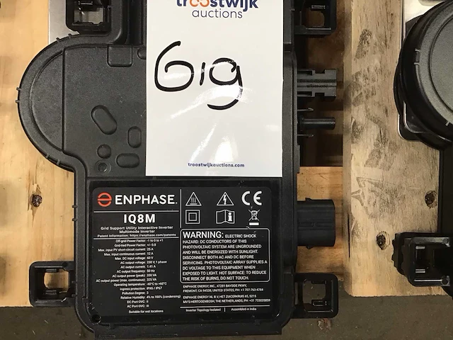Enphase iq8m micro omvormer - afbeelding 1 van  2