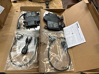 Enphase m2501q7-2ln micro omvormer (2x) - afbeelding 1 van  4