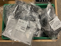 Enphase male q-cable (q-conn-r-10m) partij connectoren, 150 stuks - afbeelding 5 van  5