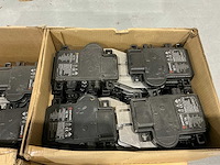 Enphase partij gebruikte /defecte micro omvormers - afbeelding 6 van  8