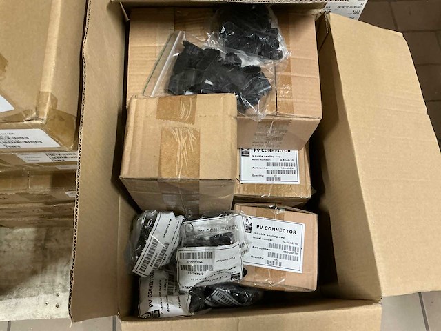 Enphase q-25 zonnepaneel koppelkabel en divers (7x) - afbeelding 13 van  23