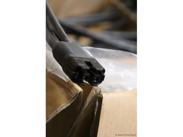 Enphase q cable kabel voor micro-omvormers. 3 fase - afbeelding 3 van  4