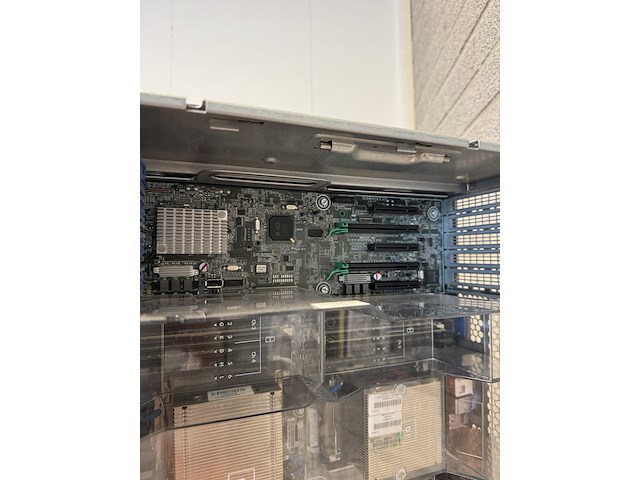 Enterprise server, hp, proliant ml350 server gen8 server – xeon, 64gb ram, 8x 1.2tb enterprise hdd (9.6tb), zwart, 2016 - afbeelding 2 van  14