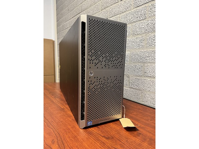Enterprise server, hp, proliant ml350 server gen8 server – xeon, 64gb ram, 8x 1.2tb enterprise hdd (9.6tb), zwart, 2016 - afbeelding 1 van  14