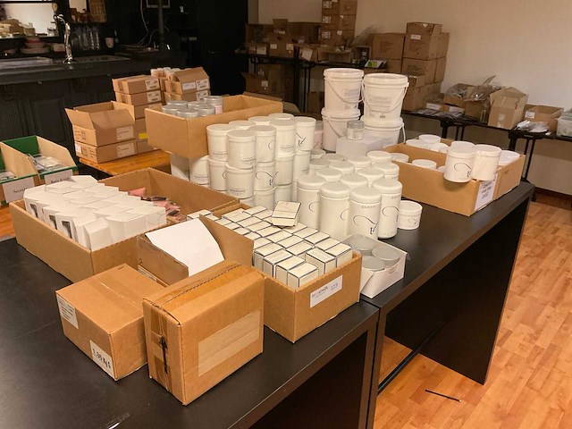 Entity nail sculpting powder partij acryl poeder - afbeelding 1 van  10