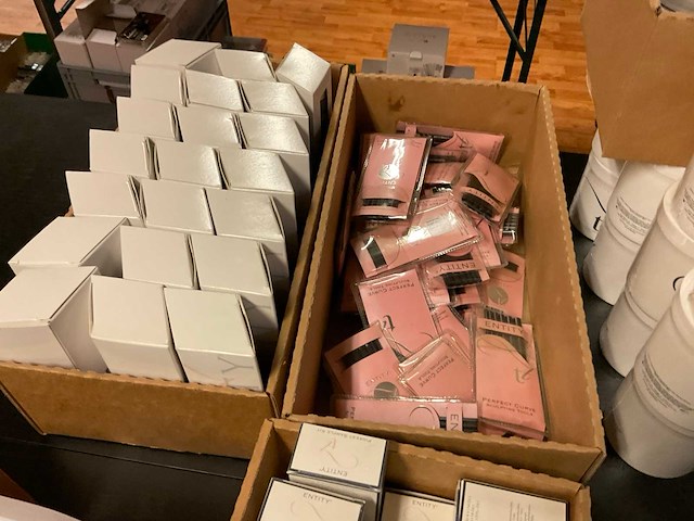 Entity nail sculpting powder partij acryl poeder - afbeelding 10 van  10