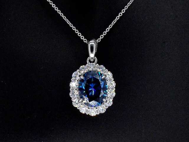 Entourage hanger met witte briljanten en grote blauwe saffier ovaal - afbeelding 1 van  7